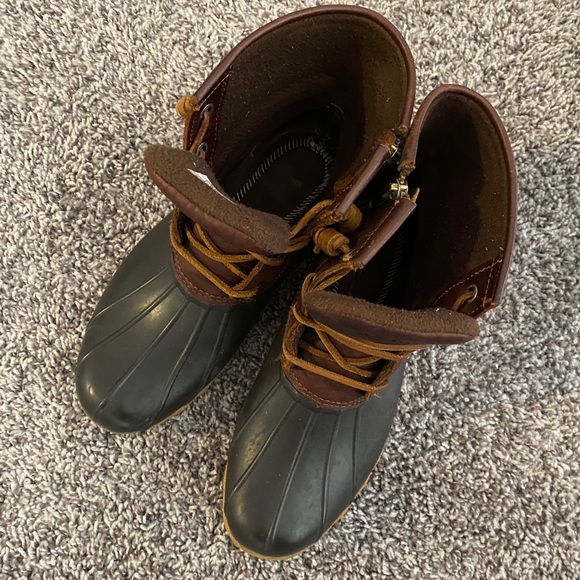 Sperry Duck Boots - Picture 2 of 6